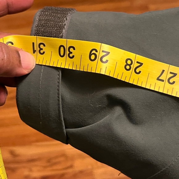 The North Face Men's Olive HyVent Performance Jacket - Picture 16 of 16